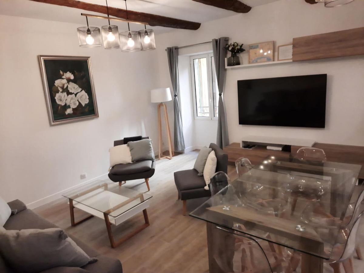Beautiful Old Town Flat, Near The Nizza