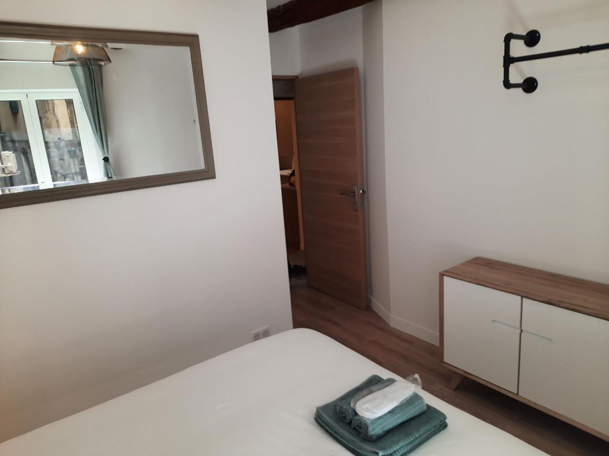 Beautiful Old Town Flat, Near The Nizza
