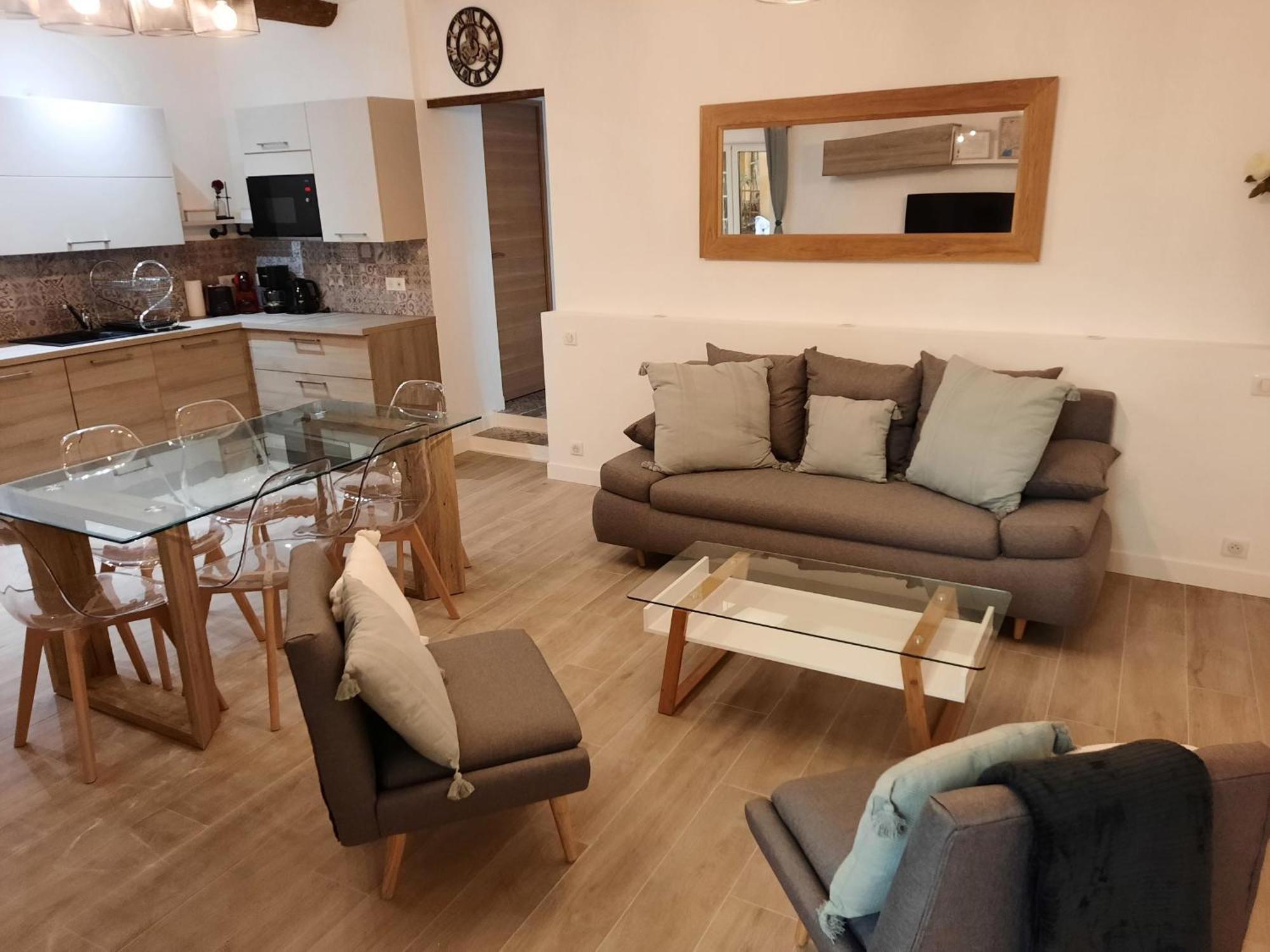 Appartamento Beautiful Old Town Flat, Near The